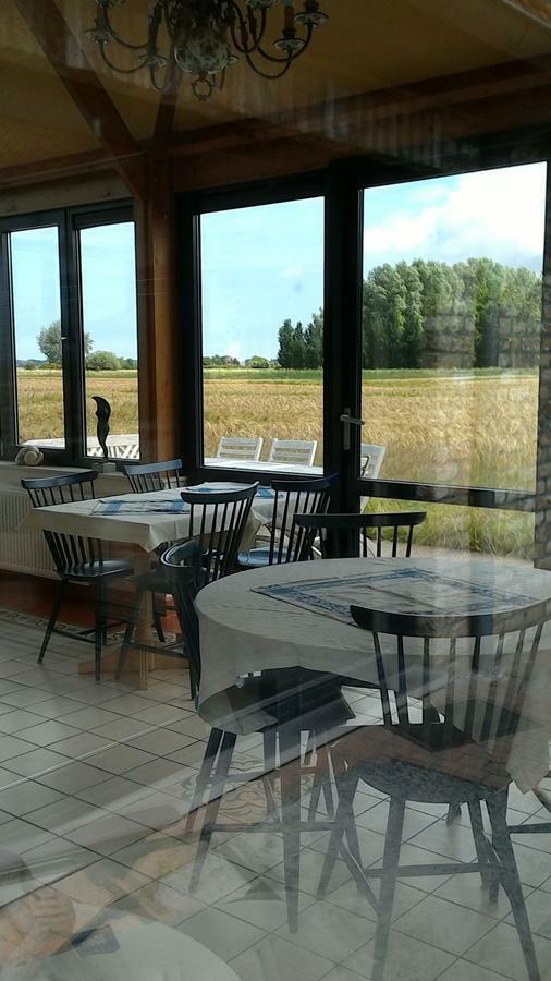 Bed and Breakfast Ateljee Devlaux Veurne Exterior foto
